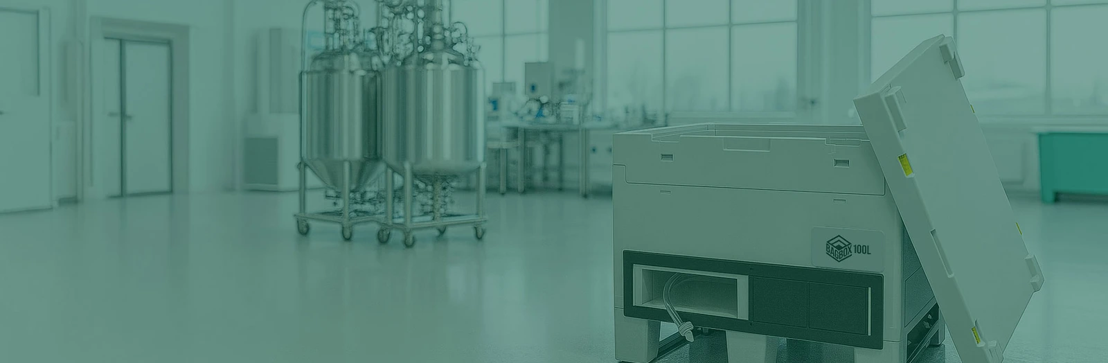 Bioprocessing-facility-using-BagBox-cleanroom-totes-for-medium-and-buffer-storage.jpg