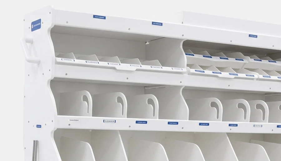 gowning-room-furniture-for-biopharma-detail.jpg
